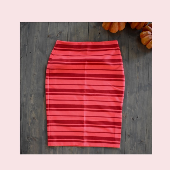 Banana Republic Dresses & Skirts - Banana Republic holiday red Stripe Pencil skirt